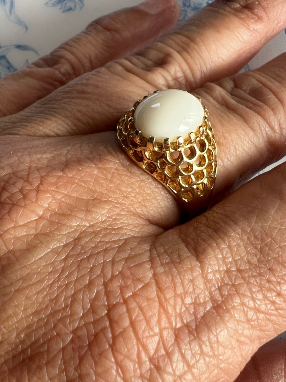 Gold Tone White Cabochon Dome Statement Ring 18K HGE Size 9.75 #9754